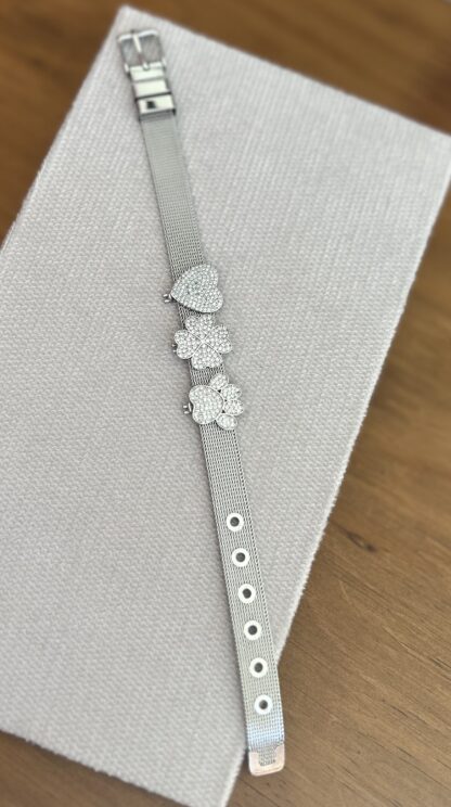 Pulseira em malha com fecho de relógio